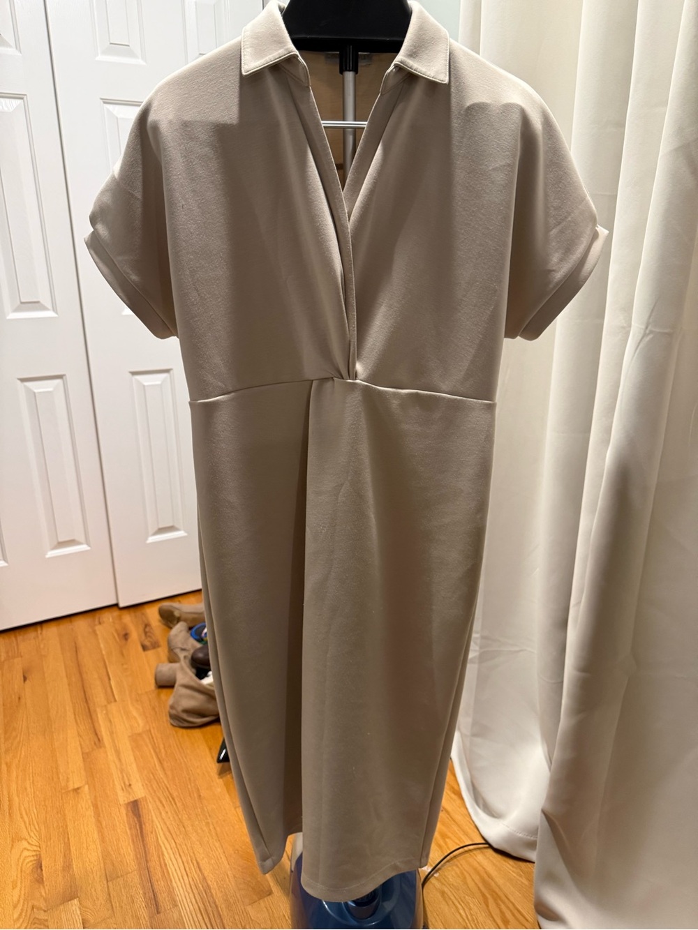Cynthia Rowley Taupe Shift Dress Size L Collared V Neck Minimalist Quiet Luxury‎